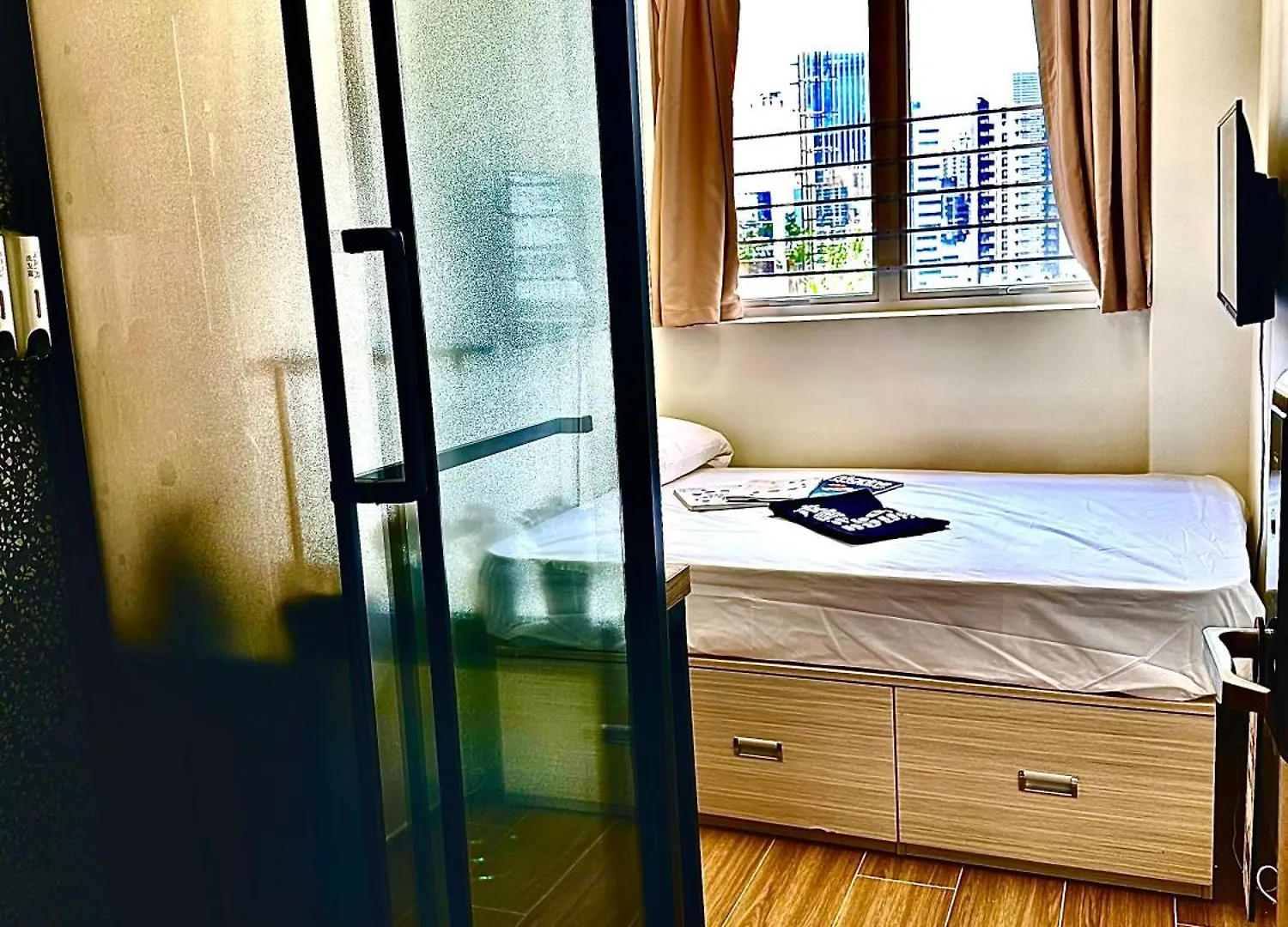 木居 Woody House Hotel Hong Kong