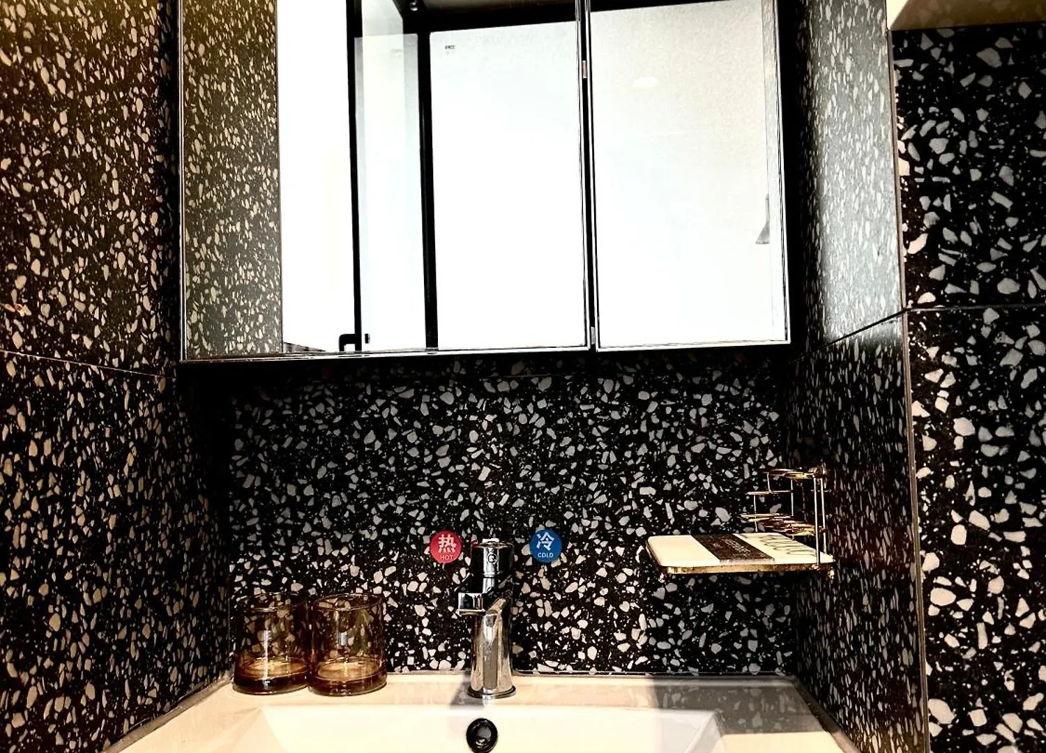 木居 Woody House Hotel Hong Kong